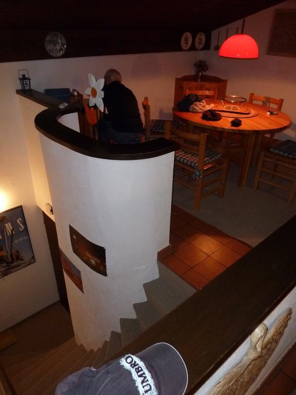 Ferienwohnung Murschetg Laax Pokoj fotografie